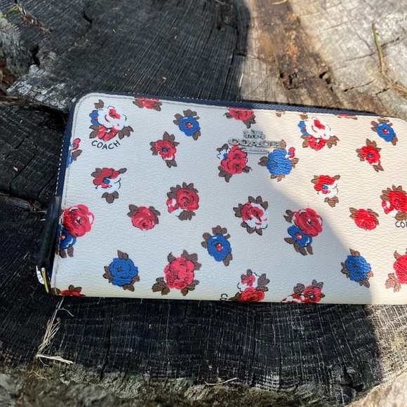 Coach Handbags - coach wallet